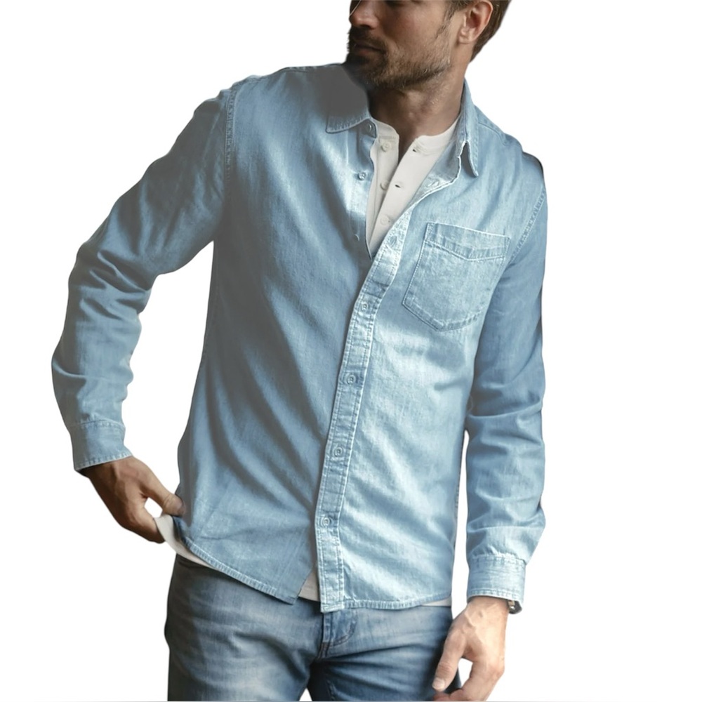 Wrangler Authentic Men’s Long Sleeve Light Wash Denim Shirt – Size Medium
